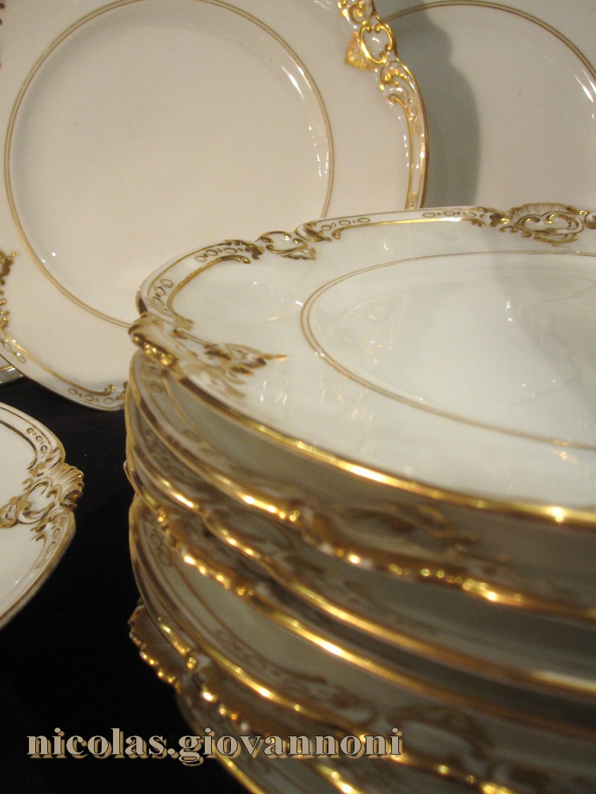 Lot 24 Assiettes Porcelaine Signées Chicorée Leroux - Vintage - Beige Peint